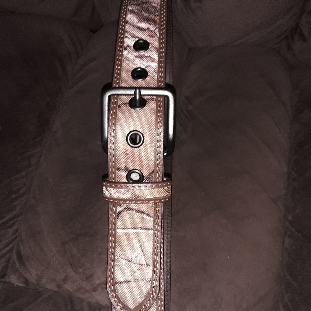 Real tree camo belt